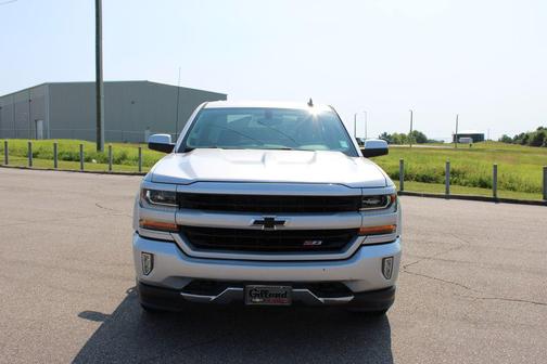 Silver Ice Metallic 2018 Chevrolet Silverado 1500 2LT