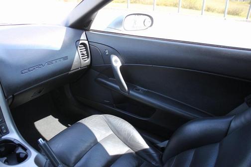 2005 Chevrolet Corvette Base