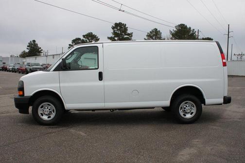 2024 Chevrolet Express 2500 RWD 2500 Regular Wheelbase WT