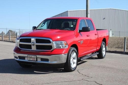 2019 RAM 1500 SLT