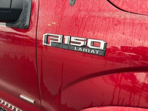 Ruby Red Metallic Tinted Clearcoat 2017 Ford F-150 Lariat