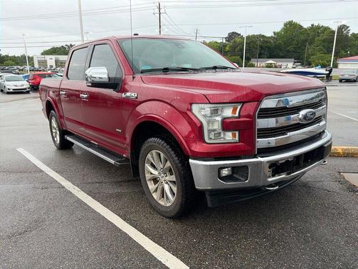 Ruby Red Metallic Tinted Clearcoat 2017 Ford F-150 Lariat