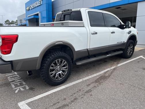 2016 Nissan Titan XD Platinum Reserve