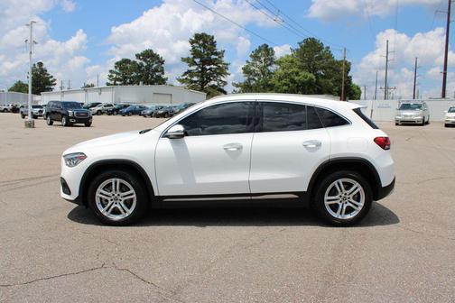 Wh 2021 Mercedes-Benz GLA 250 Base 4MATIC