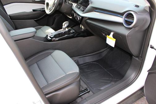 Summit White 2026 Chevrolet Trax LT