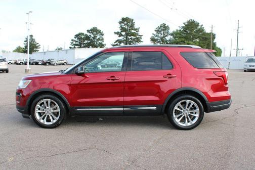 Ruby Red Metallic 2018 Ford Explorer XLT