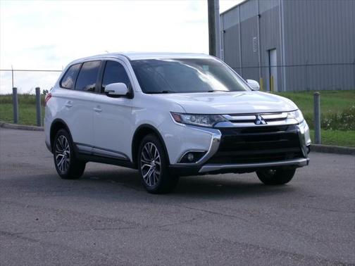 2016 Mitsubishi Outlander SE