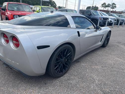 2005 Chevrolet Corvette Base