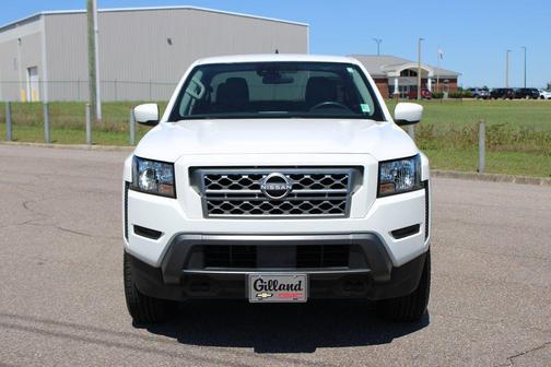 Glacier White 2022 Nissan Frontier SV
