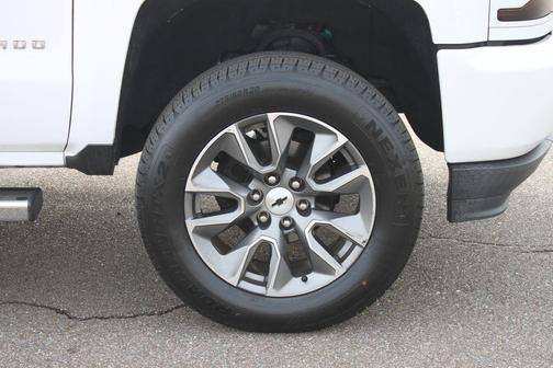 2018 Chevrolet Silverado 1500 Custom