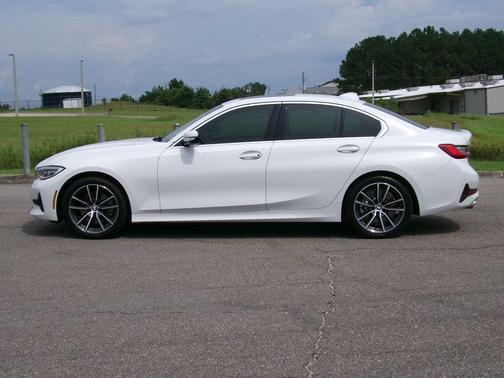 2021 BMW 330 330i