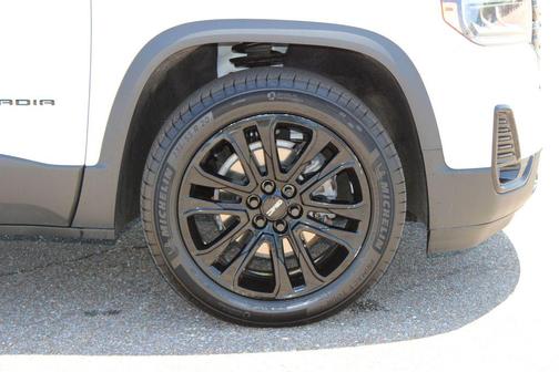 Summit White 2023 GMC Acadia AWD SLT