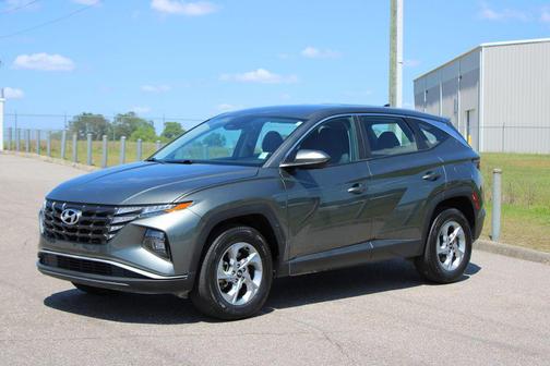 2023 Hyundai TUCSON SE