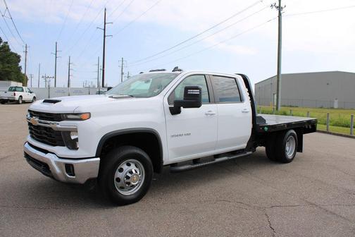 Summit White 2025 Chevrolet Silverado 3500 LT