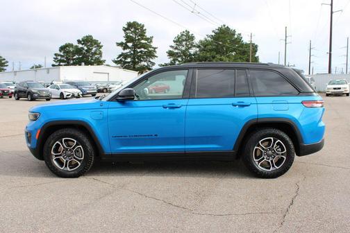 Hydro Blue Pearlcoat 2022 Jeep Grand Cherokee 4xe Trailhawk