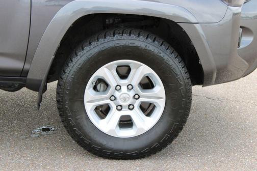 Magnetic Gray Metallic 2021 Toyota 4Runner SR5