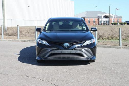 2019 Toyota Camry Hybrid XLE