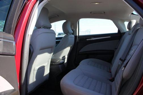 2016 Ford Fusion S