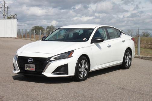 2024 Nissan Altima S FWD