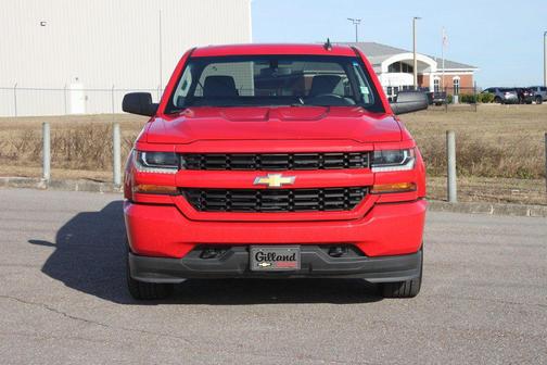 2018 Chevrolet Silverado 1500 Custom