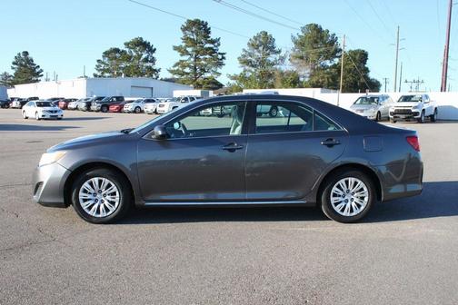 2014 Toyota Camry LE