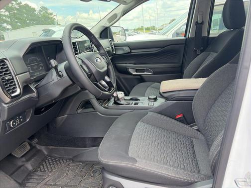 Oxford White 2025 Ford Ranger XLT