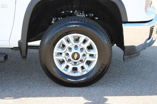 Summit White 2025 Chevrolet Silverado 2500 LT