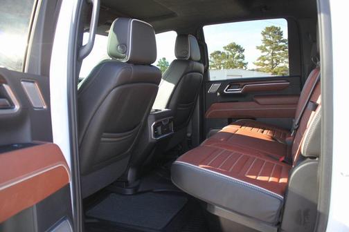 2025 GMC Sierra 2500 Denali Ultimate