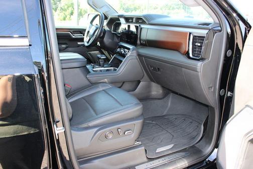 Onyx Black 2024 GMC Sierra 1500 Denali