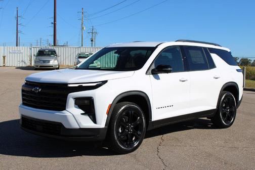 Summit White 2027 Chevrolet Traverse LT