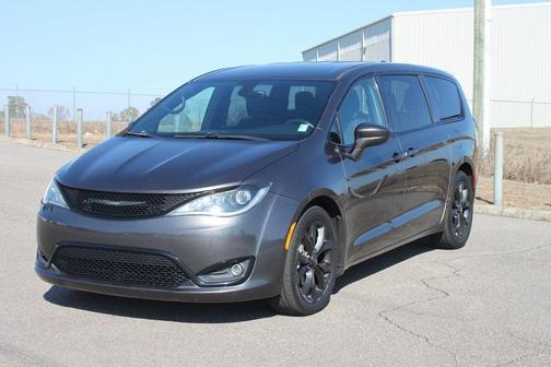 2019 Chrysler Pacifica Touring Plus