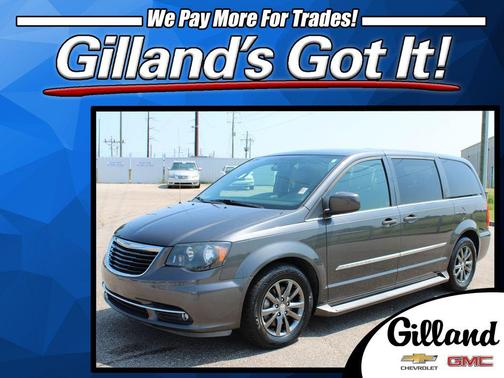 Granite Crystal Metallic Clearcoat 2016 Chrysler Town & Country S