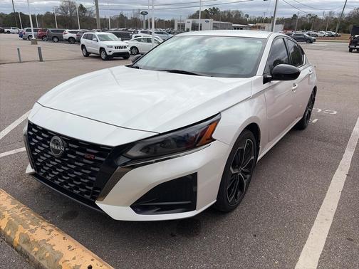 2024 Nissan Altima SR FWD