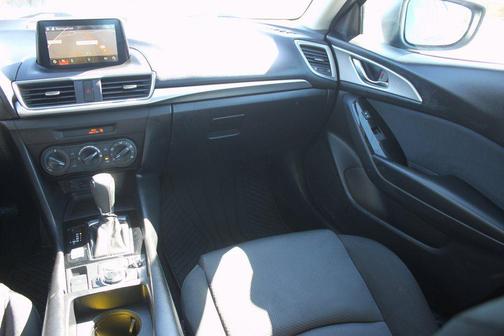 2018 Mazda Mazda3 Sport