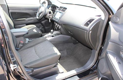 2024 Mitsubishi Outlander Sport SE