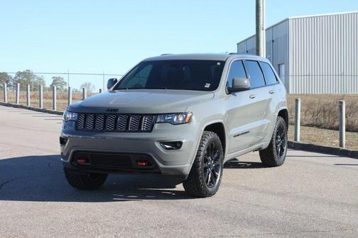 2021 Jeep Grand Cherokee Laredo