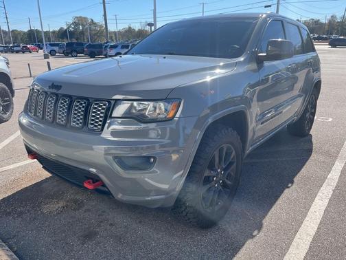2021 Jeep Grand Cherokee Laredo