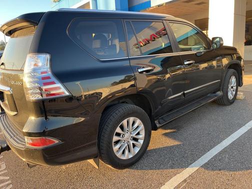 2017 Lexus GX 460 Base