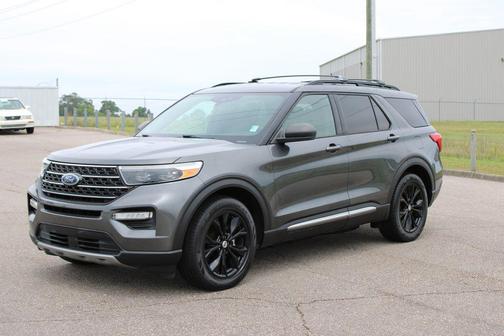 Magnetic Metallic 2020 Ford Explorer XLT