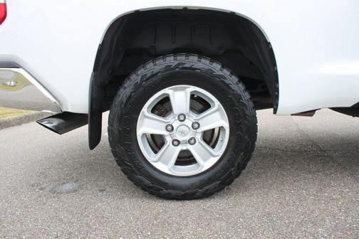 2014 Toyota Tundra SR5