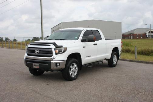 2014 Toyota Tundra SR5
