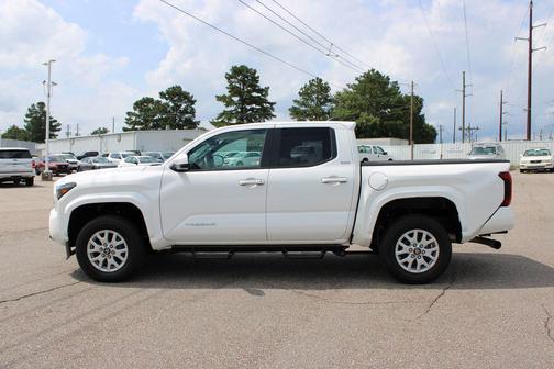 Ice Cap 2024 Toyota Tacoma SR5