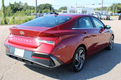 Ultimate Red 2025 Hyundai ELANTRA SEL