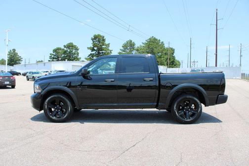 Diamond Black Crystal Pearlcoat 2024 RAM 1500 Classic Warlock Crew Cab 4x4 5'7' Box