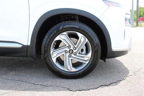 Quartz White 2022 Hyundai SANTA FE SEL 2.4
