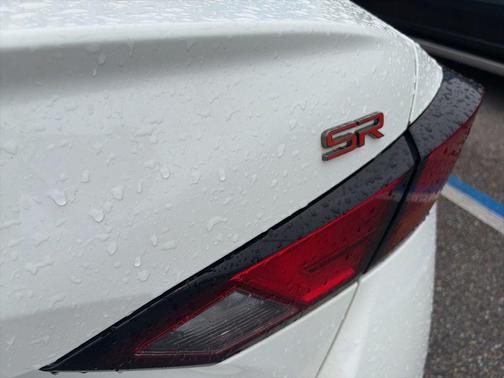 Glacier White 2023 Nissan Altima SR FWD