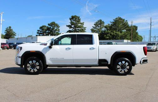 Summit White 2024 GMC Sierra 2500 Denali
