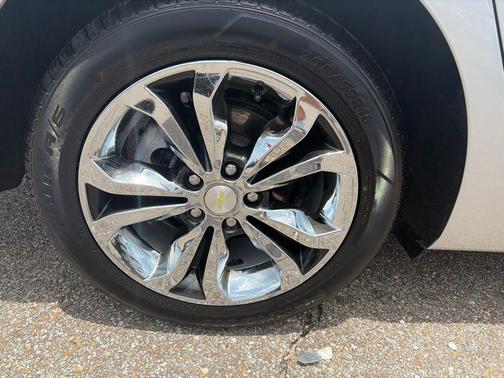 Silver Ice Metallic 2019 Chevrolet Cruze LT