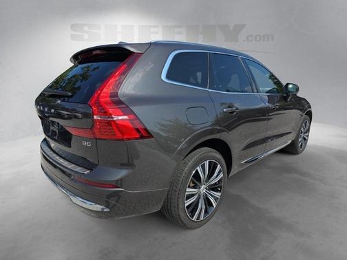 2022 Volvo XC60 B5 Inscription