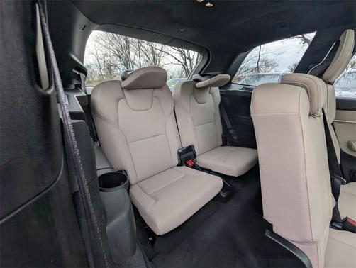 2026 Volvo XC90 B6 Core